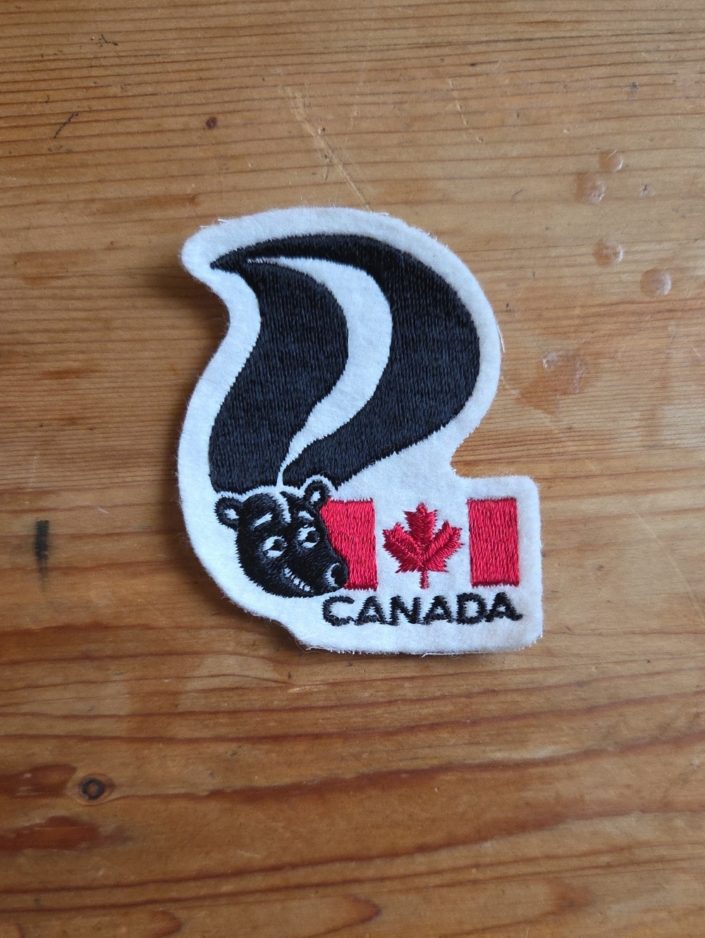 Canada Pepe Le Pew Inspired Skunk Vintage 90s Patch Sew On Embroidered NOS 3.5"